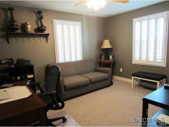 23 Catawba Street, Unit B - Photo 15