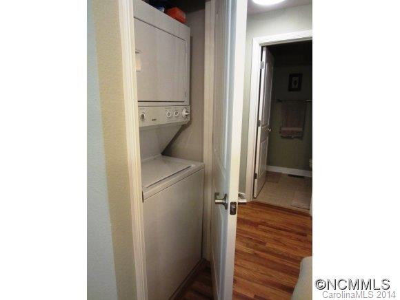 23 Catawba Street, Unit B - Photo 16