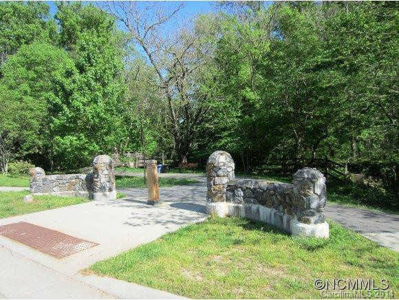 23 Catawba Street, Unit B - Photo 19