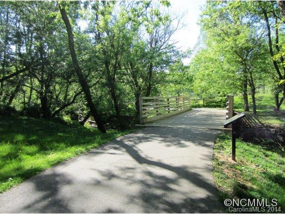 23 Catawba Street, Unit B - Photo 21
