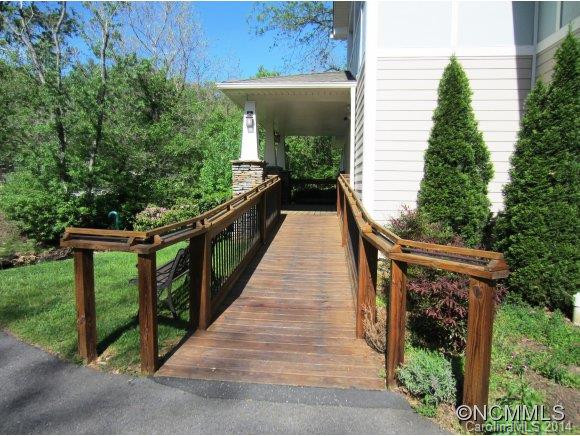 23 Catawba Street, Unit B - Photo 4