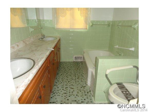480 Enka Lake Rd - Photo 11