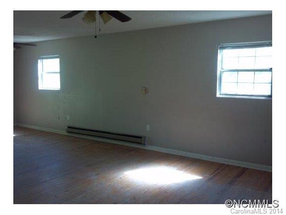 527 Floyd Blackwell Road - Photo 3
