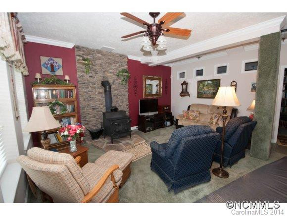 1081 Wesley Creek Rd. - Photo 10