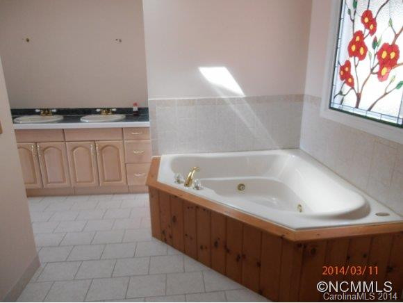 1046 Black Oak Drive - Photo 10