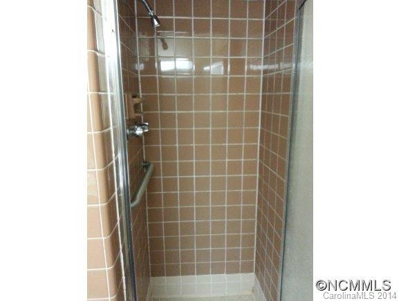 120 Queen Road - Photo 12