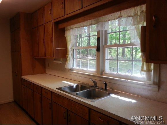 120 Queen Road - Photo 8