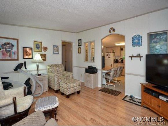241 LAURELWOOD LANE - Photo 2