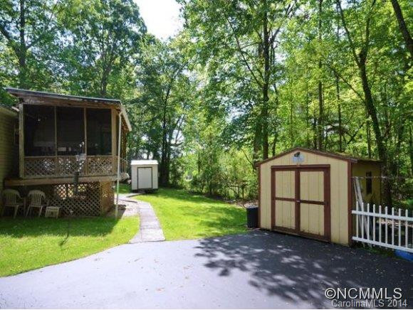 241 LAURELWOOD LANE - Photo 13