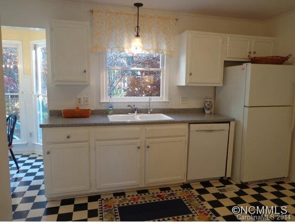 103 Firwood Court - Photo 3