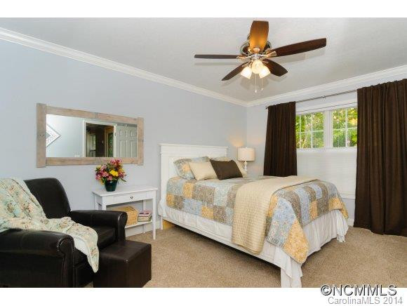 209 Friendly Circle - Photo 8