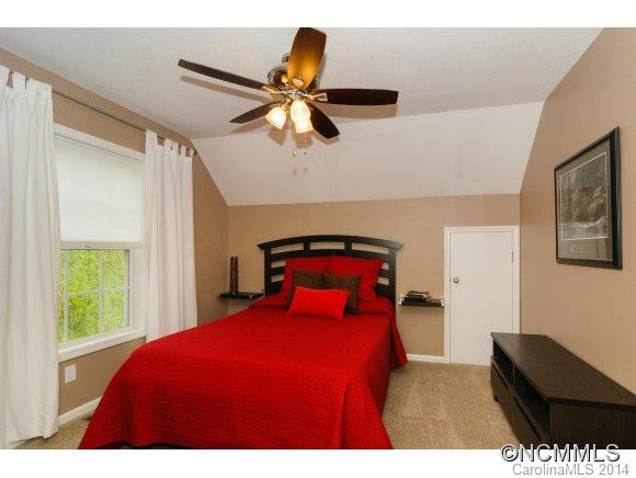 209 Friendly Circle - Photo 10