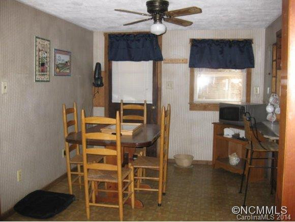 801 Lakey Gap Road - Photo 7