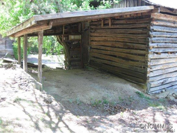 801 Lakey Gap Road - Photo 10