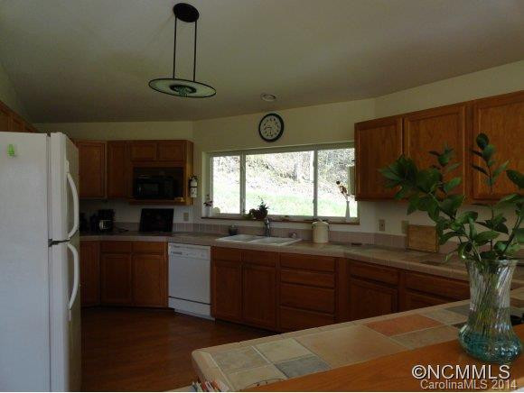 56 LITTLE TREE LANE - Photo 9