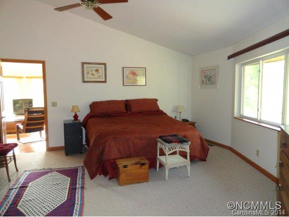 56 LITTLE TREE LANE - Photo 10