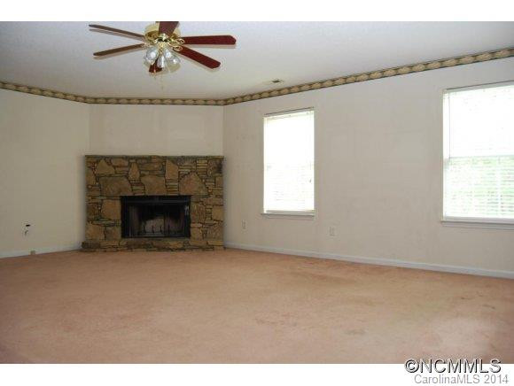 32 Dogwood Dr - Photo 5