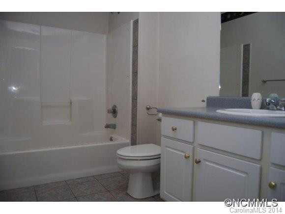 32 Dogwood Dr - Photo 8