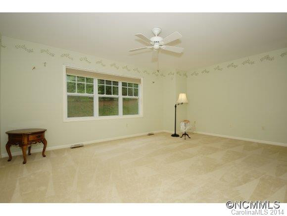 154 CHARLESTOWN DRIVE - Photo 9