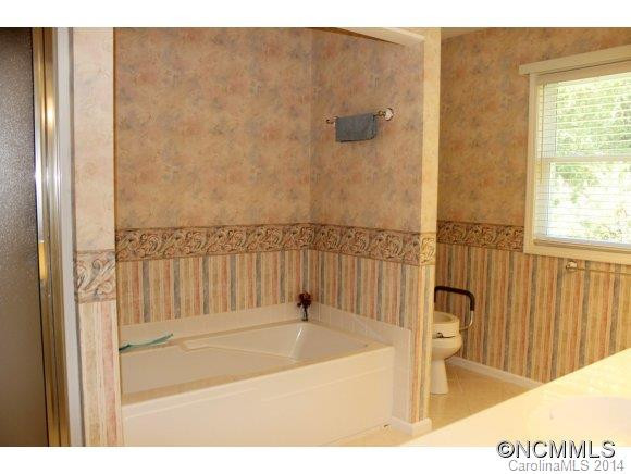 46 St. Andrews Dr. - Photo 15
