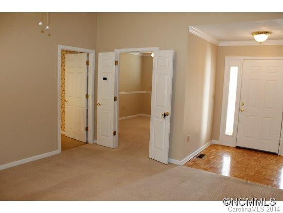 46 St. Andrews Dr. - Photo 5