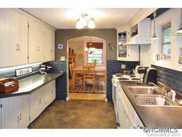 47 Forest Street - Photo 3
