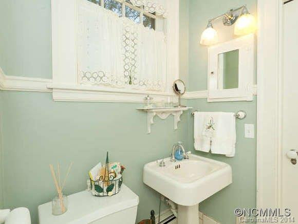 46 MACON AVE - Photo 13
