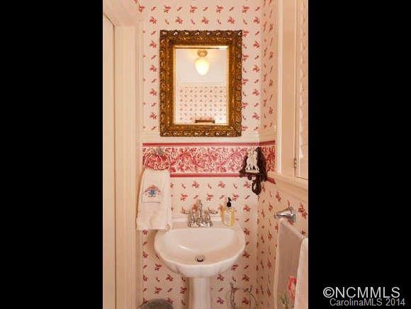 46 MACON AVE - Photo 14