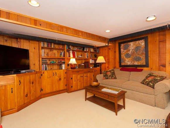 46 MACON AVE - Photo 16