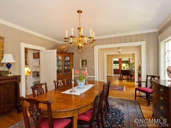 46 MACON AVE - Photo 3