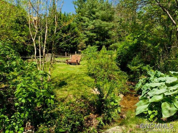 46 MACON AVE - Photo 23