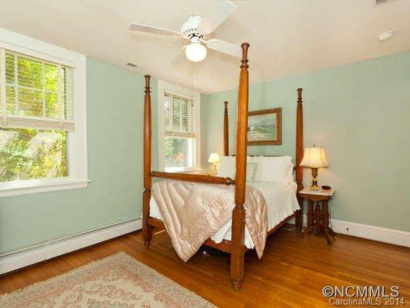 46 MACON AVE - Photo 10