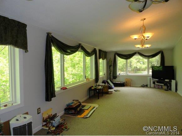 125 Pine Hill Dr. - Photo 8