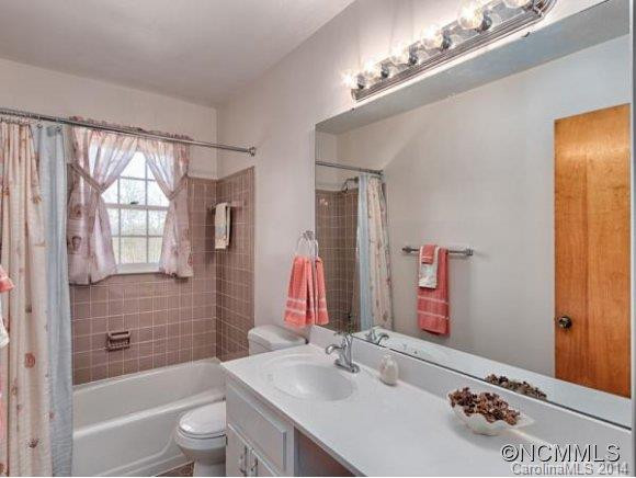 310 ASBURY RD - Photo 8