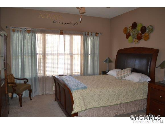 330 Vista Drive, Unit 204 - Photo 11