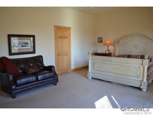 330 Vista Drive, Unit 204 - Photo 15