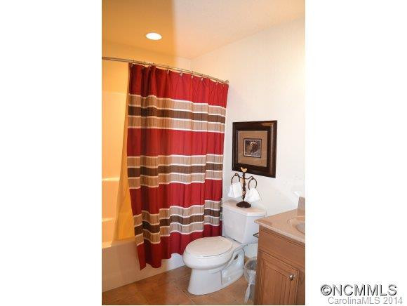 330 Vista Drive, Unit 204 - Photo 17