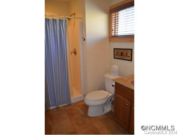 330 Vista Drive, Unit 204 - Photo 18