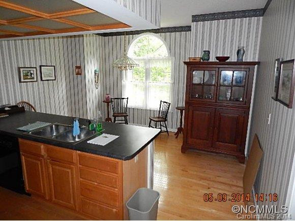 213 Camellia - Photo 5