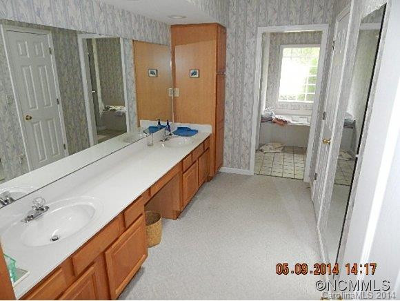 213 Camellia - Photo 7