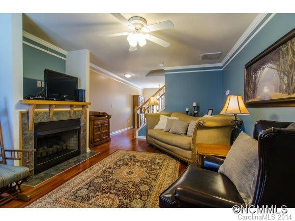 73 Yorktown Circle - Photo 2