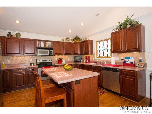 315 CHARLESTOWN DRIVE - Photo 7