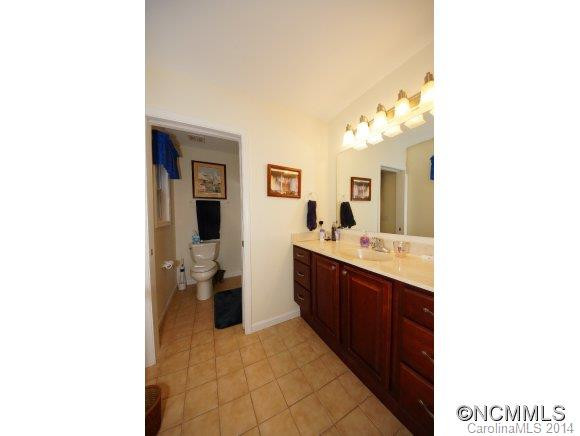 315 CHARLESTOWN DRIVE - Photo 10