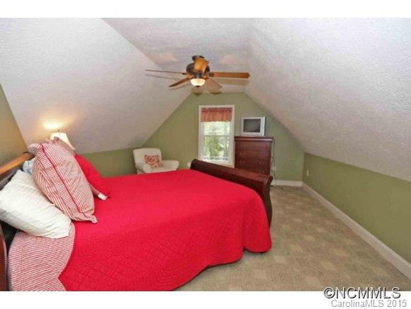 565 Country Club Drive - Photo 12