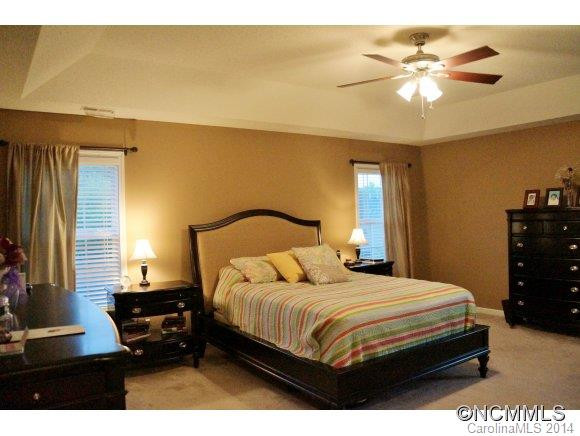 33 Woodfern Road - Photo 12