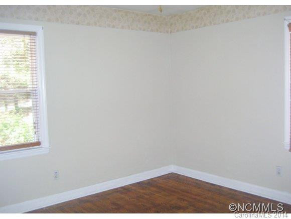239 School Road E - Photo 13