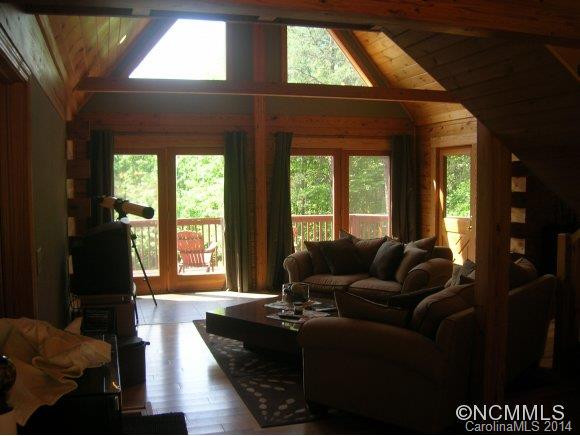 602 Woodgate Drive - Photo 2