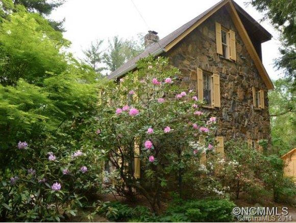 660 LAKESHORE DR - Photo 19