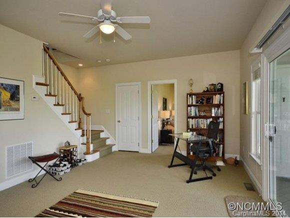 102 DISTANT VIEW DRIVE - Photo 17
