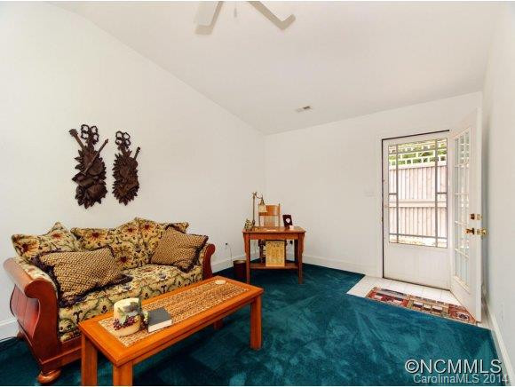 142 Justice Street - Photo 17